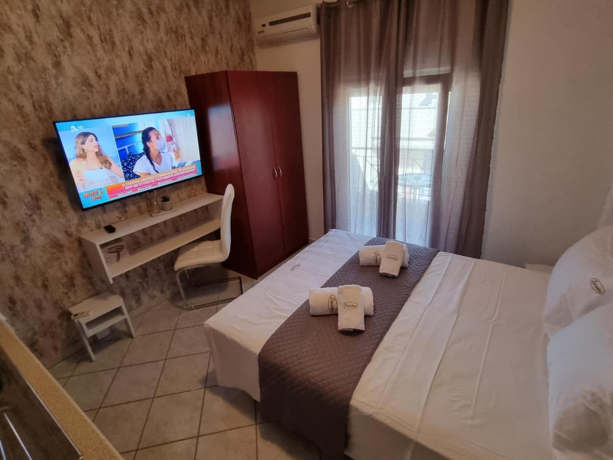 Premium Suites Ofrinion Exterior photo