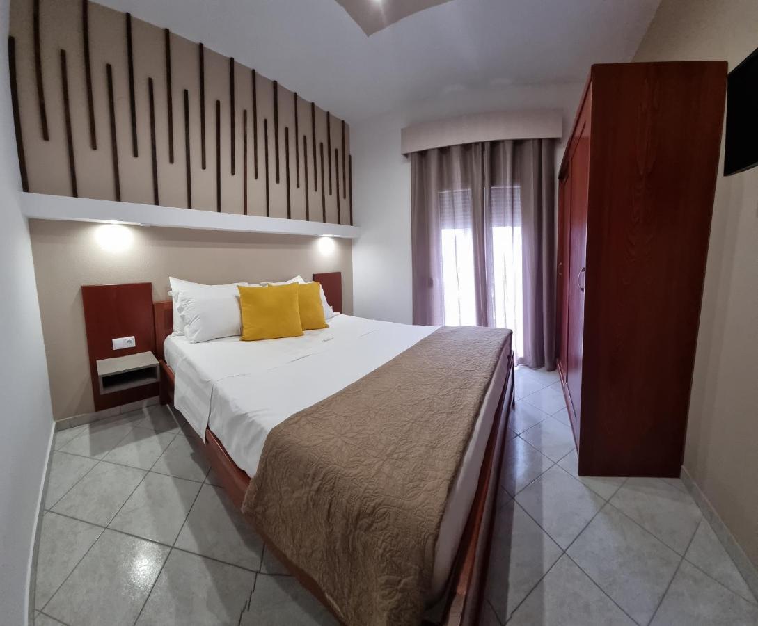 Premium Suites Ofrinion Exterior photo